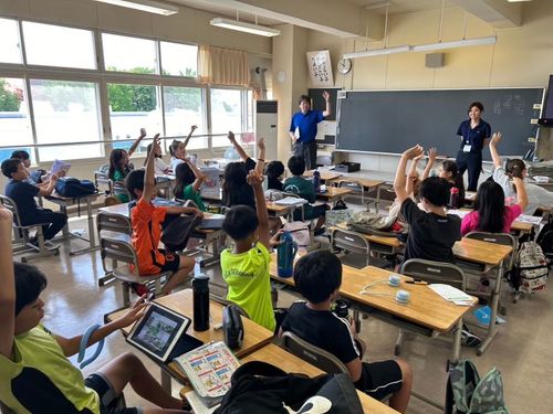 小学校をお借りして授業をすることもあります