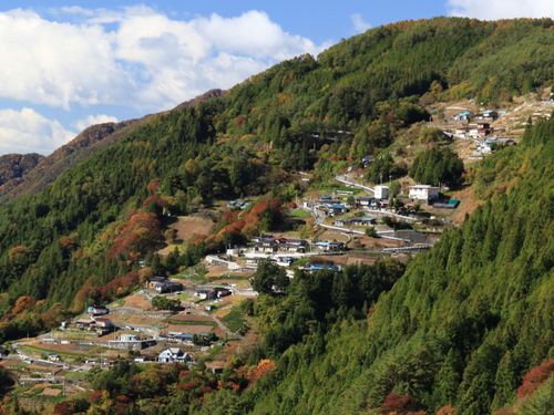 「日本のチロル」と称される下栗の里。「にほんの里100選」にも選ばれています。