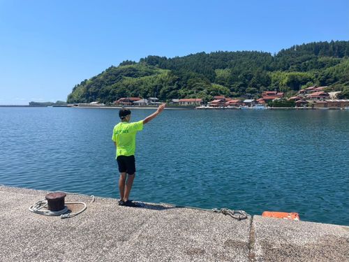 海が目の前に広がる寮で島留学生は暮らしています。