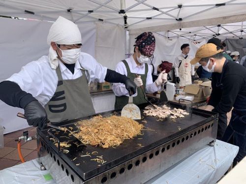 総合的な探究の時間「高校生カフェ」を道の駅にて開催