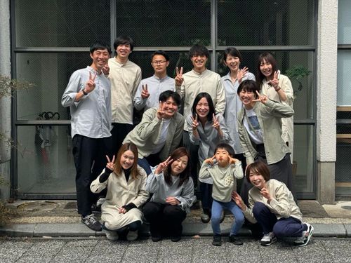 職場のひとつである株式会社akeruのメンバーと