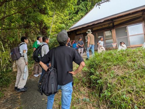先輩移住者さんのお家見学の様子