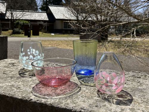コップや一輪挿し　自分だけの作品