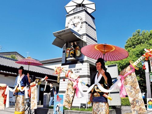 歴史を感じさせる「からくり時計」は街のシンボルのひとつ
