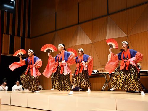 郷土色豊かな芸能は「くずまきファン」からも人気。