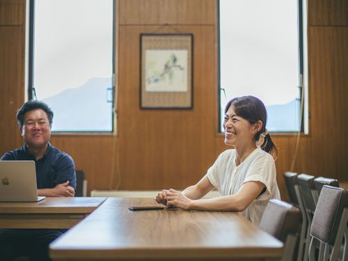 日々の業務を聞くと、率直に「とにかく事務作業！」とリアルな側面を教えてくれた。