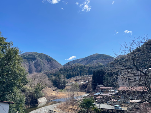山と川に囲まれた、丹波山村