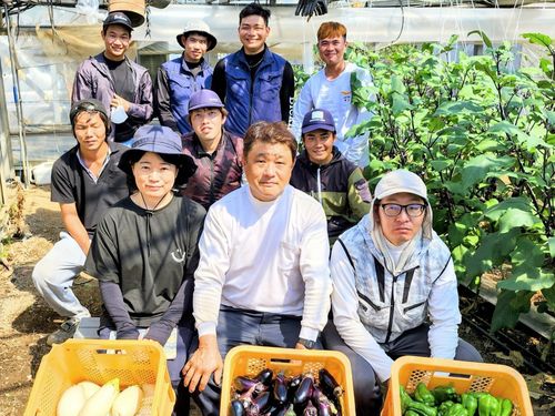 受入れ農家、輝農園の國澤さん
