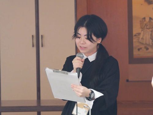 当時中学3年生でバイリンガル司会を務めた金城音和さん