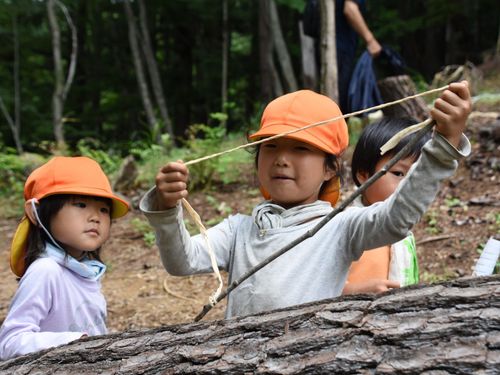 自然の中で、子はたくましく育っていきます🏔