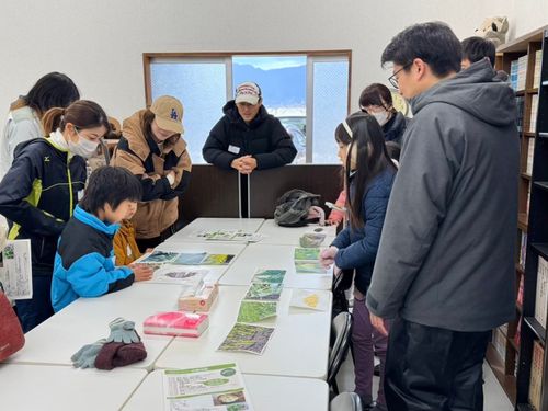 子どもたちと植物の勉強