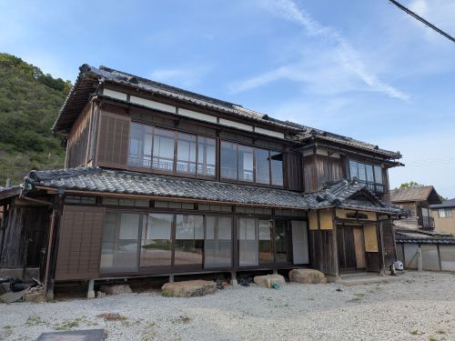 120年以上前に建てられた古民家を改装した交流拠点「古民家doppo」