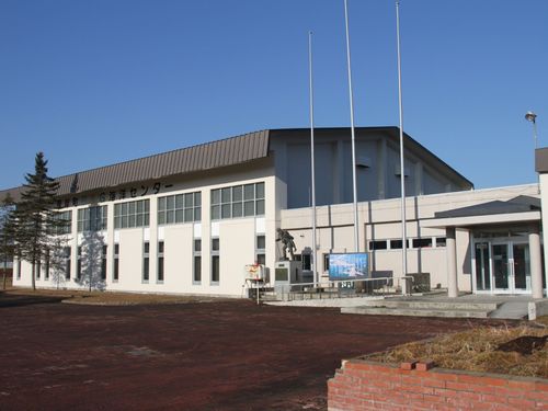 活動拠点となる厚岸町B&G海洋センター。子どもから大人まで運動を楽しめます。