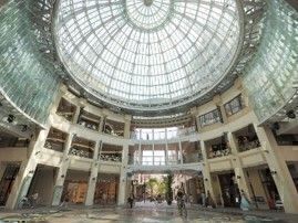 高松丸亀町壱番街前ドーム広場