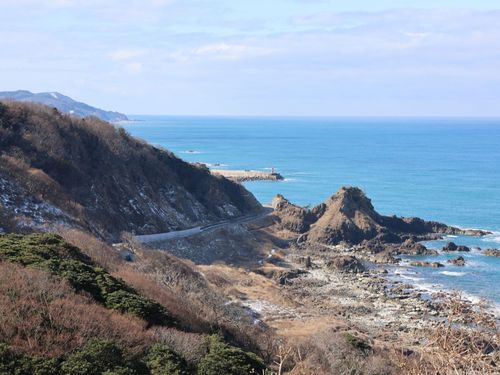 里山と日本海に囲まれたエリアです