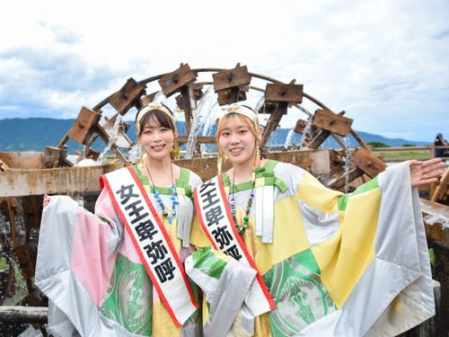 女王卑弥呼が選ぶ「#朝倉の好きなとこ」も誌面で紹介