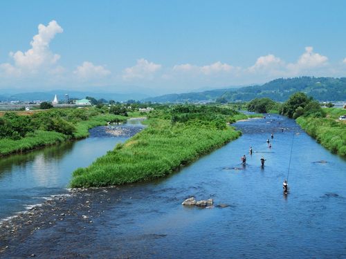 過去に清流日本一に輝いた実績がある月山を源流とする「寒河江川」