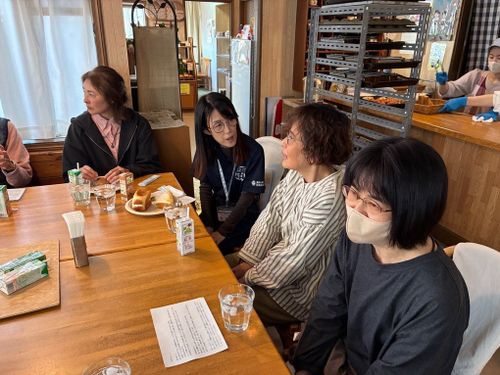 地元ぱんやさんで朝ご飯を食べながら交流