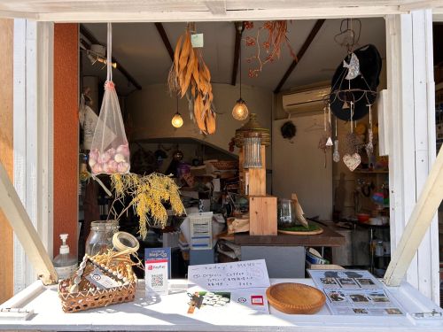 天神町にある『朝ごはん屋さん』は、出窓からテイクアウトもOK！