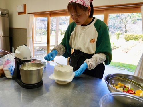 自家製米粉や地元素材を使った手作り菓子工房「さとのケーキ」