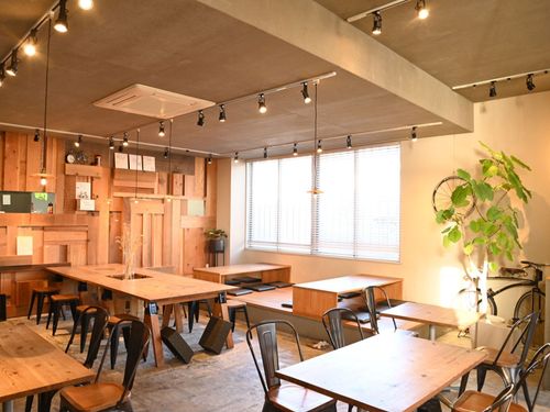 海のまちの食堂（カフェ）で地魚ランチ