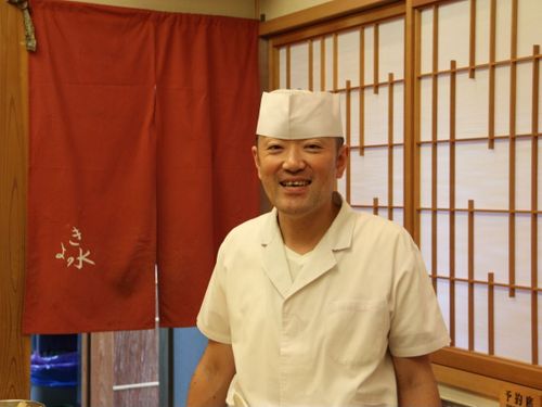 氷見寿司組合　きよ水店主　清水さん