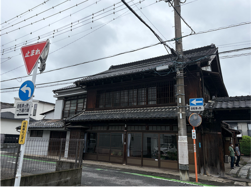 歴史ある建物を活用した商い ー昭和4年に建築された外池商店ー