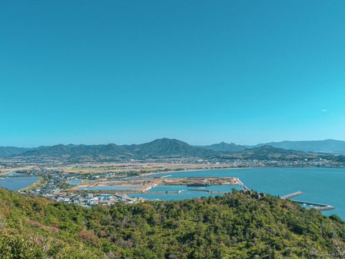 日常のすぐそばにある、穏やかな海