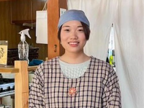 「おすそわけ食堂 まど」の陶山さん