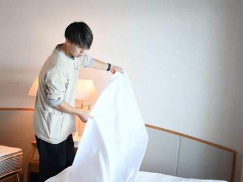 島のホテルで働く大人の島留学生