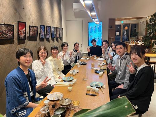 第2回交流会では日本茶専門店が美味しいお茶を振る舞ってくれました