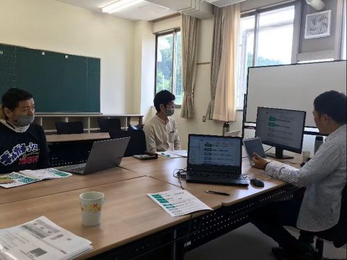 ＜起業サポートプログラム＞事業のイロハを学ぶ基礎セミナーの風景