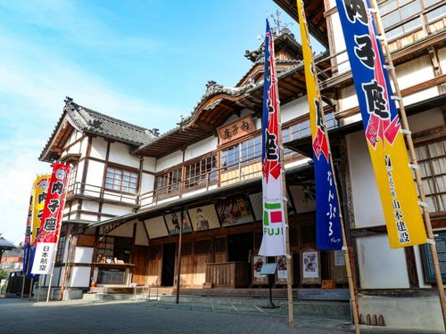 内子町のシンボル的存在、内子座