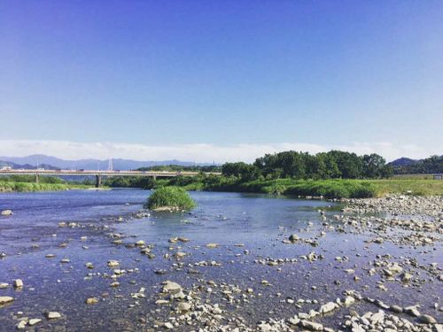 キャンプもできる「津志田河川自然公園」
