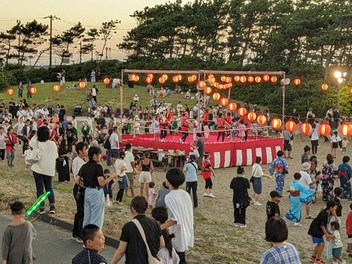 8月に開催される「九十九里町ふるさとまつり」の様子です