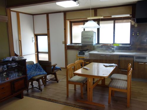 建物内（キッチン）