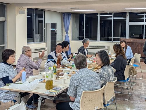 持ちより形式・毎月公民館にて