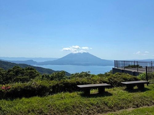海、山、川、すべてに囲まれた自然でいっぱいの場所です。