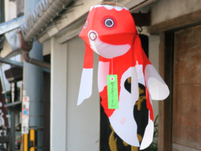 つぶらな瞳がかわいい柳井金魚ちょうちん