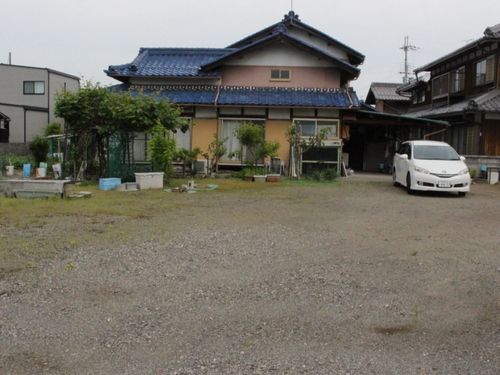 駐車場、もう1軒建築可能な空地