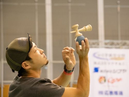 清水宇宙さん／仕事の傍らトレイルランやロードバイク、けん玉に勤しむ日々