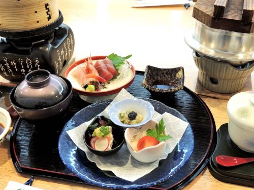 育てたチョウザメは町内外の飲食店等へ卸しています
