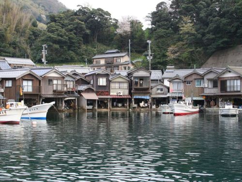 京都府伊根町　日本で最も美しい村連合より