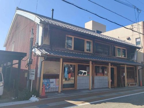 「酒茶いくひ」さん