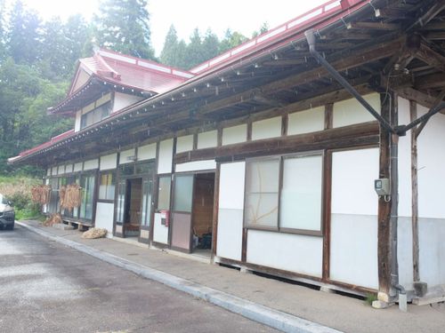 広い母屋