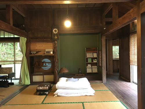 古民家の居間