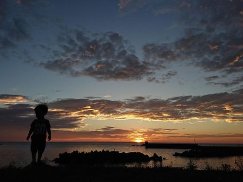 国見地区の写真（海・夕暮れ）