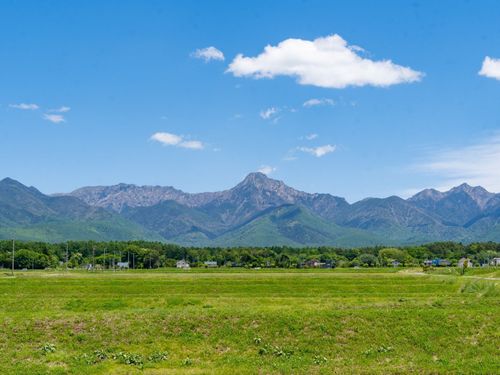 近くには田園風景が広がり、こんな景色も望めちゃう！