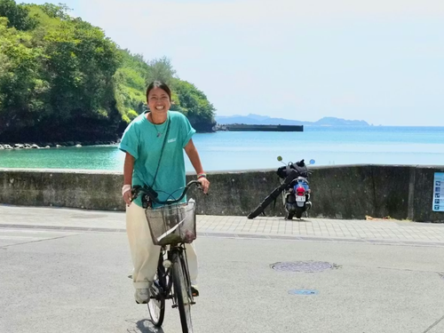 母島で自転車に乗っていても、すれ違う人みんなから挨拶されます笑