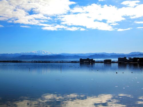 「潟」という日本海沿岸部に多い、水景を眺められる温泉地「片山津温泉」